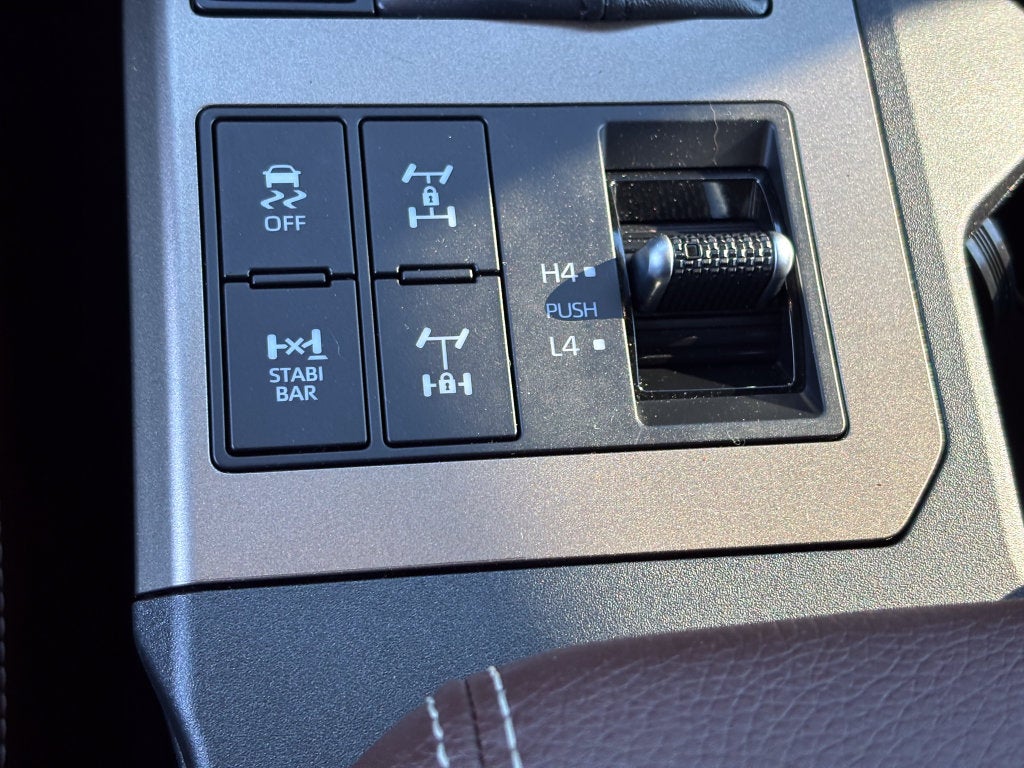 2025 Toyota Land Cruiser 4WD